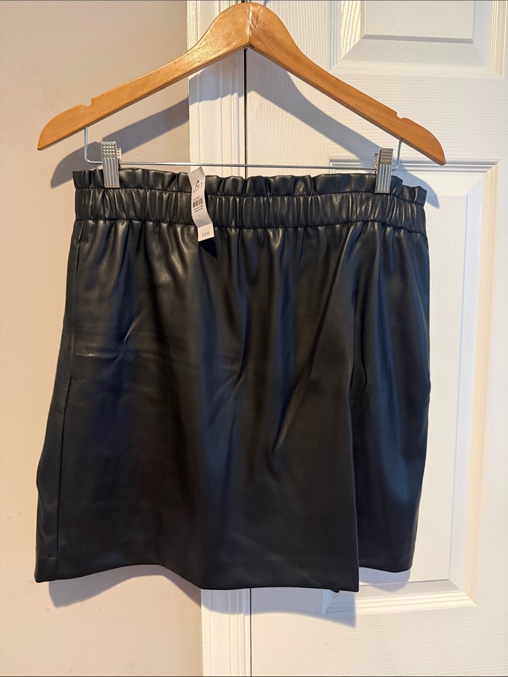 LOFT Black Faux Leather Elastic-Waist Mini Skirt